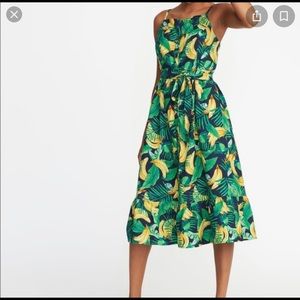 NWT Old Navy banana dress